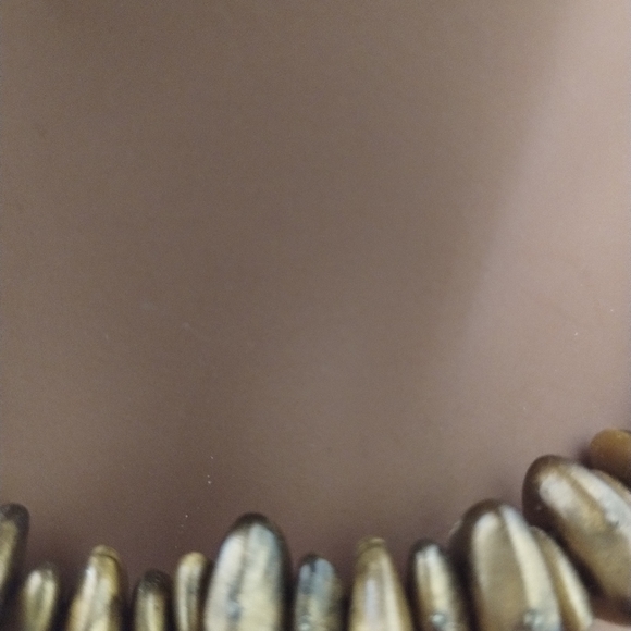 SALE: Earth-Toned Graduated Bead Necklace with Toggle Clasp - Picture 4 of 7